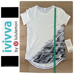 NEW w/TAGS Ivivva by Lululemon Rise Shine Repeat graphic tee, girls’ size 12